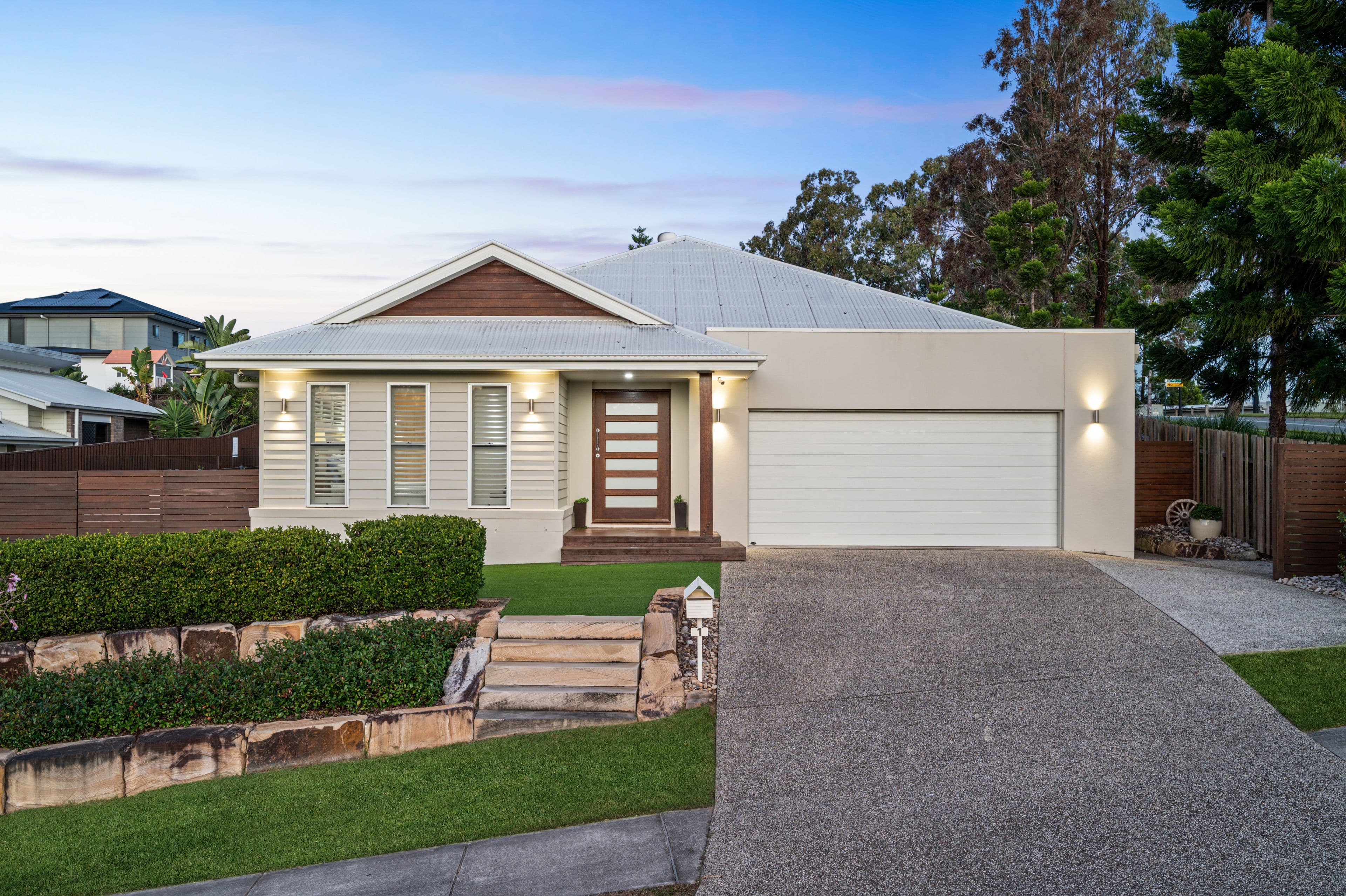 1 Lomandra Court, Brookwater QLD 4300, Brookwater - Thumbnail 2