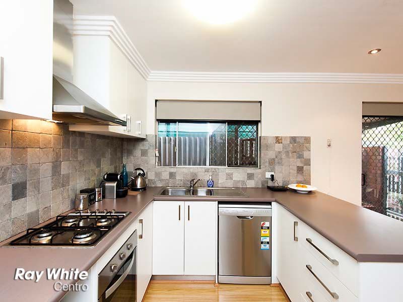 33 Warruga Way, WANNEROO WA 6065, Wanneroo - Thumbnail 6