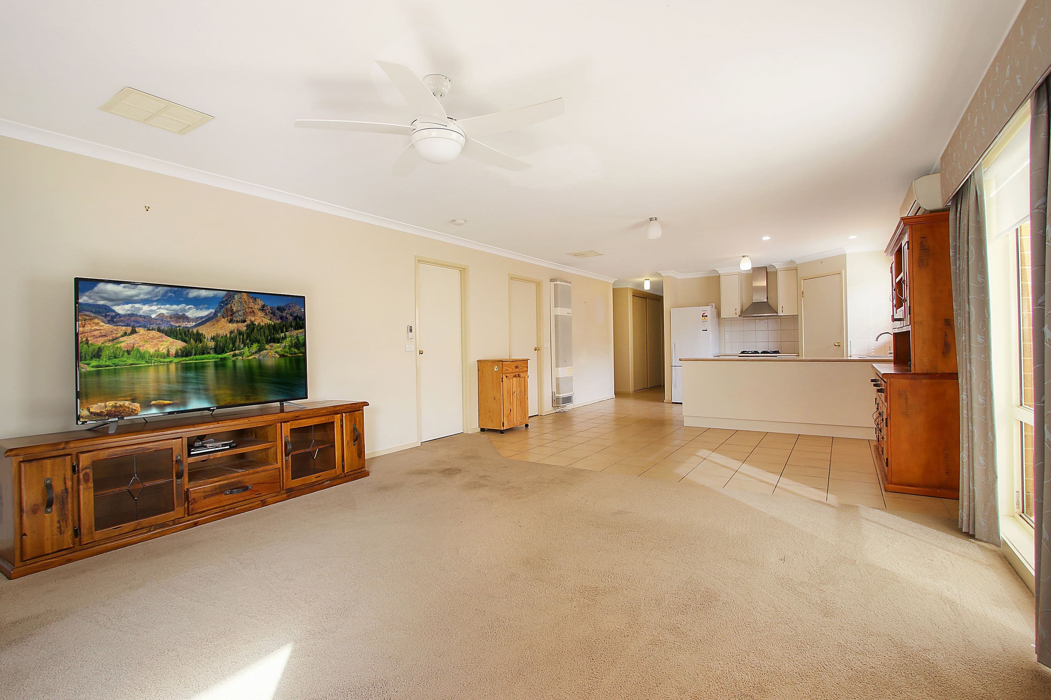 14 Innisbrook Avenue, West Wodonga VIC 3690, West Wodonga - Thumbnail 3