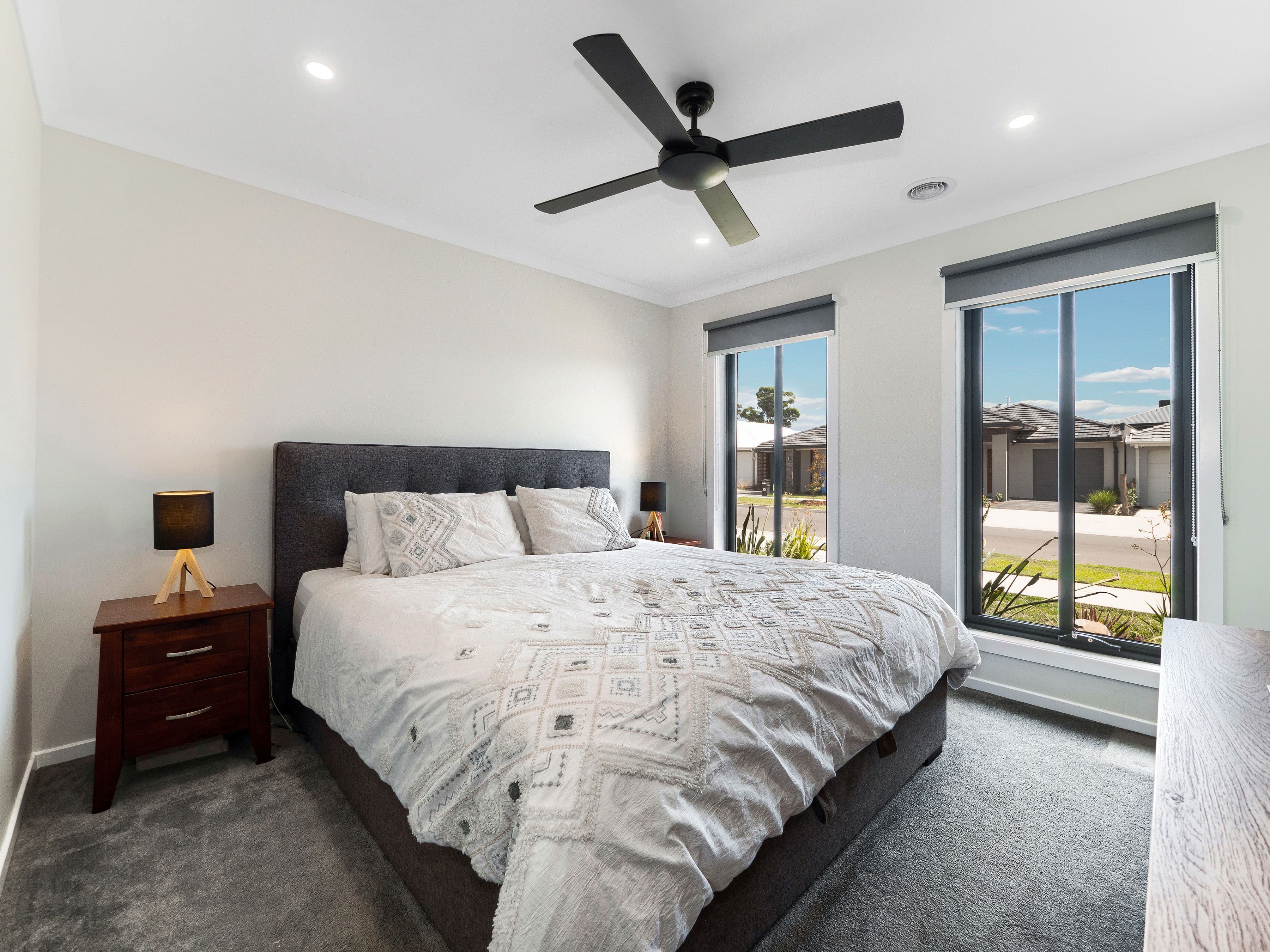 12 Bonfire Way, Cranbourne South VIC 3977, Cranbourne South - Thumbnail 2