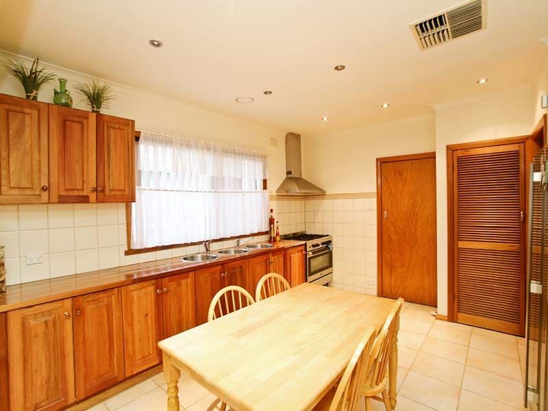 27 Nancye Drive, LALOR VIC 3075, Lalor - Thumbnail 2