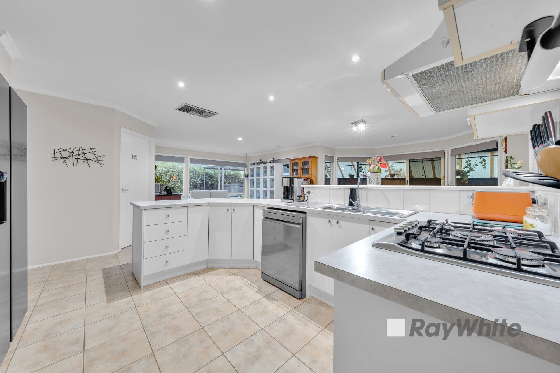 44 Tangerine Drive, Narre Warren South VIC 3805, Narre Warren South - Thumbnail 3