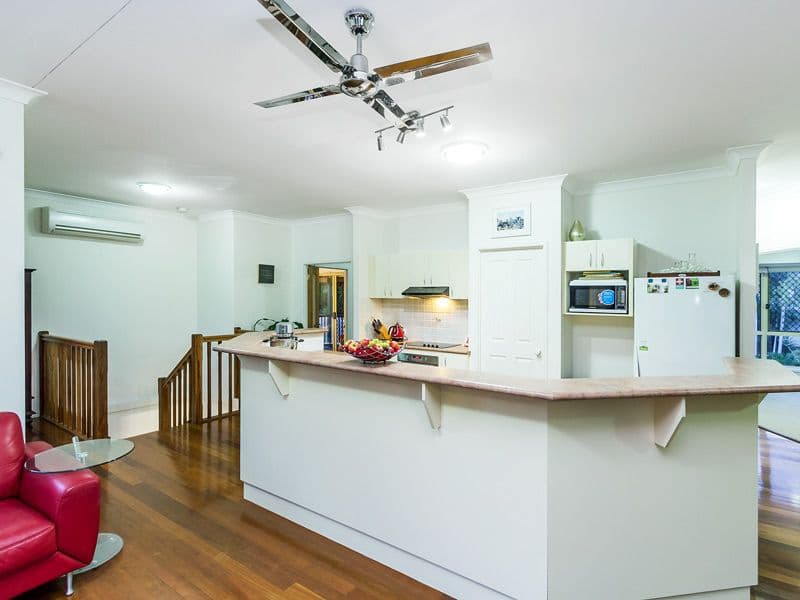 13 Bangalow Place, Albany Creek QLD 4035, Albany Creek - Thumbnail 2