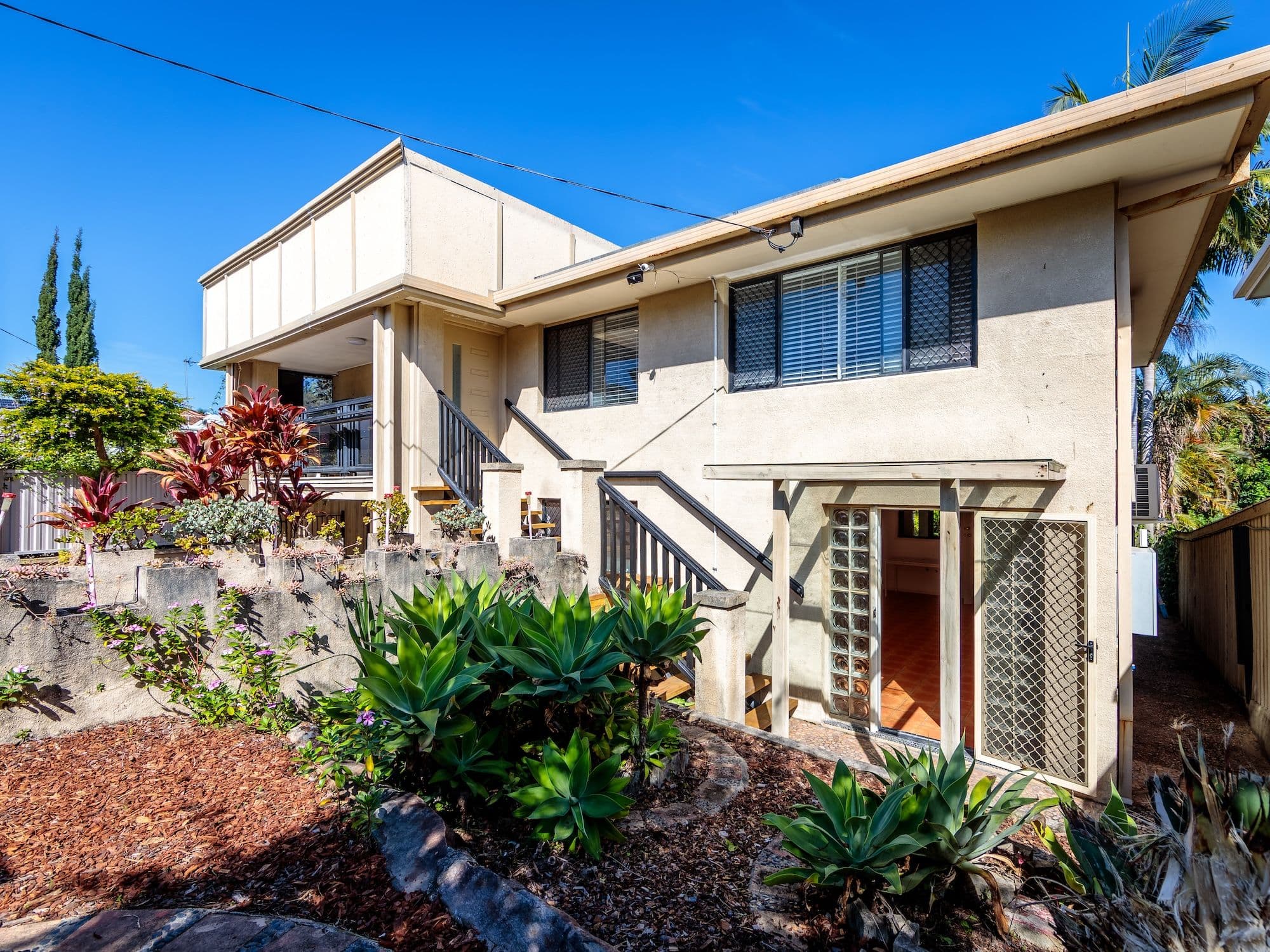 25 Eileen Avenue, Southport QLD 4215, Southport - Thumbnail 3
