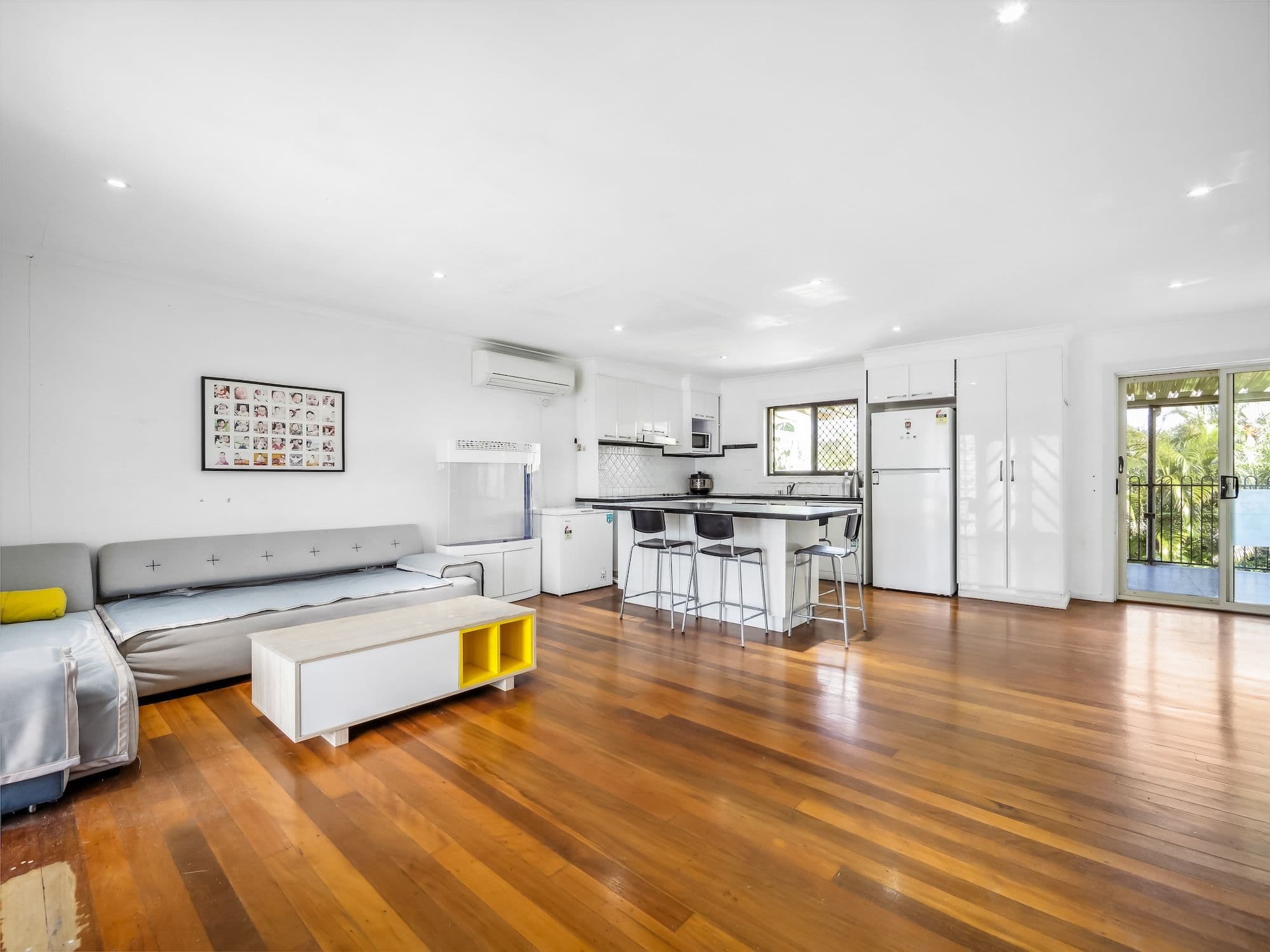 25 Eileen Avenue, Southport QLD 4215, Southport - Thumbnail 6