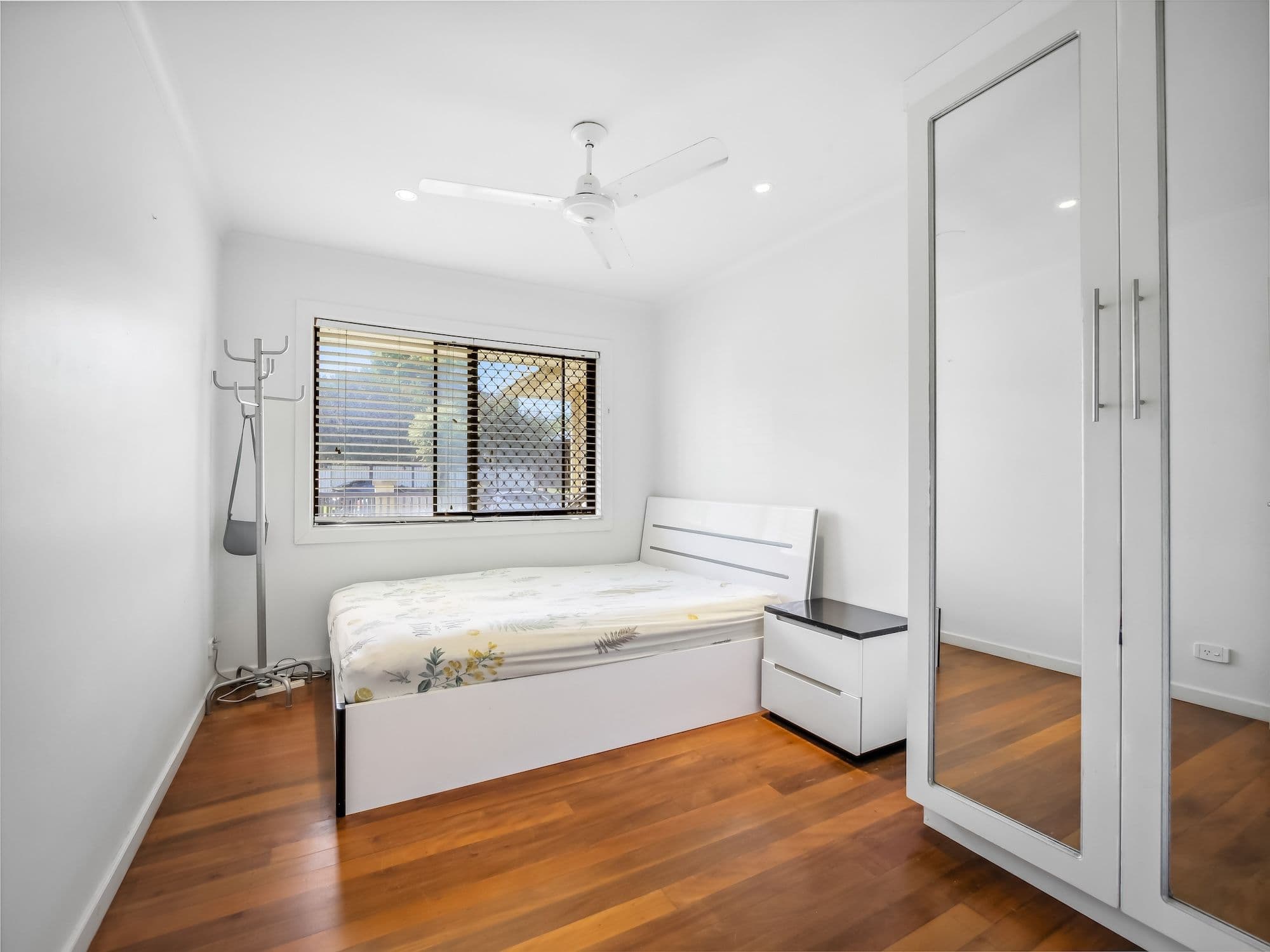 25 Eileen Avenue, Southport QLD 4215, Southport - Thumbnail 8