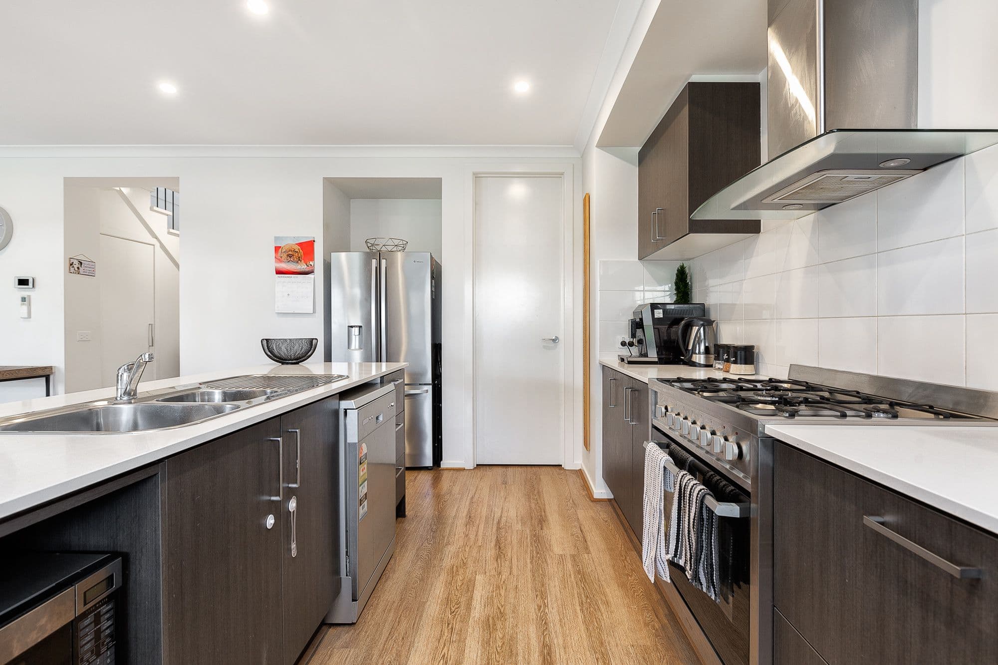1 Barcelona Avenue, Clyde North VIC 3978, Clyde North - Thumbnail 3