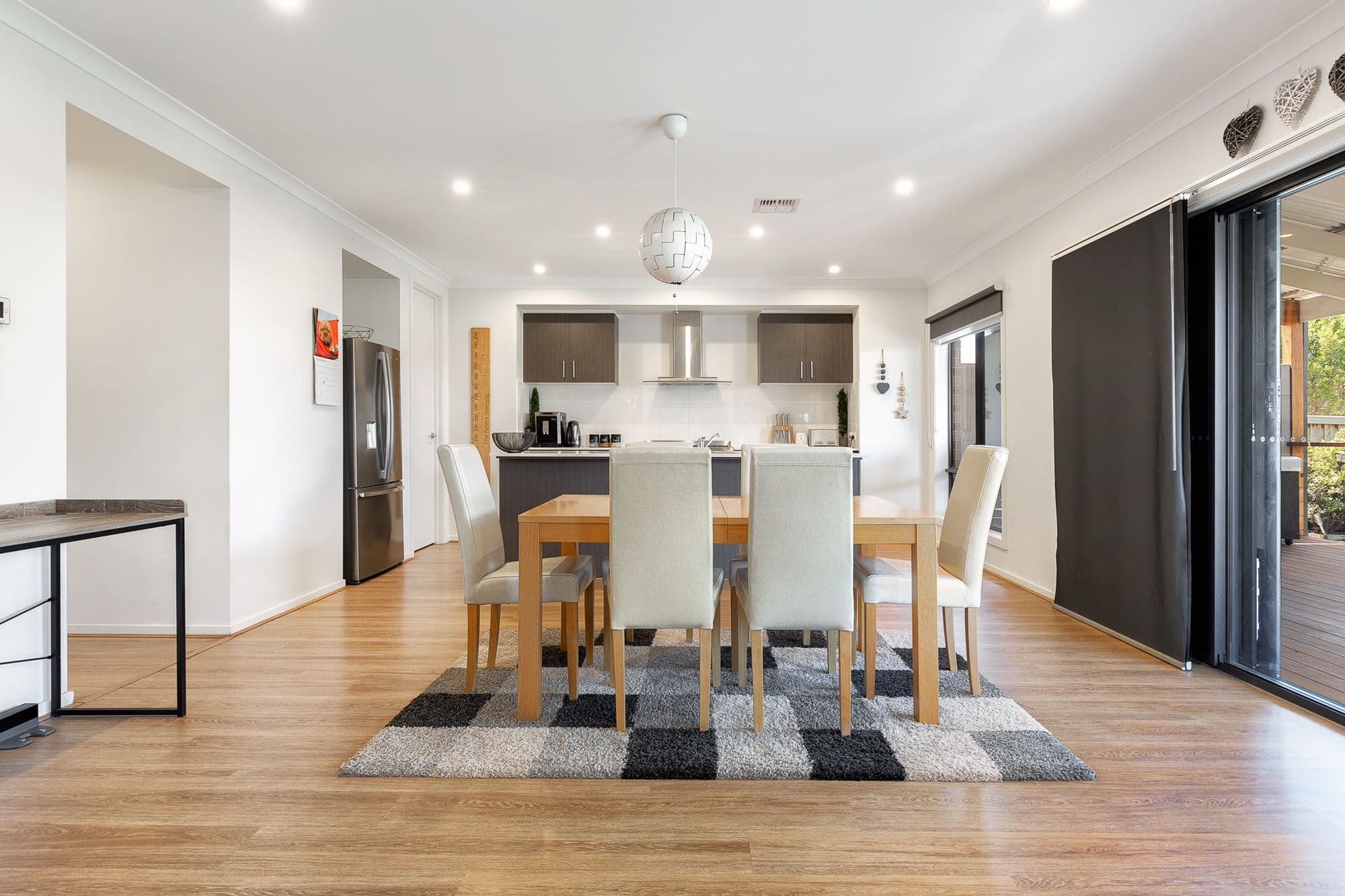 1 Barcelona Avenue, Clyde North VIC 3978, Clyde North - Thumbnail 4