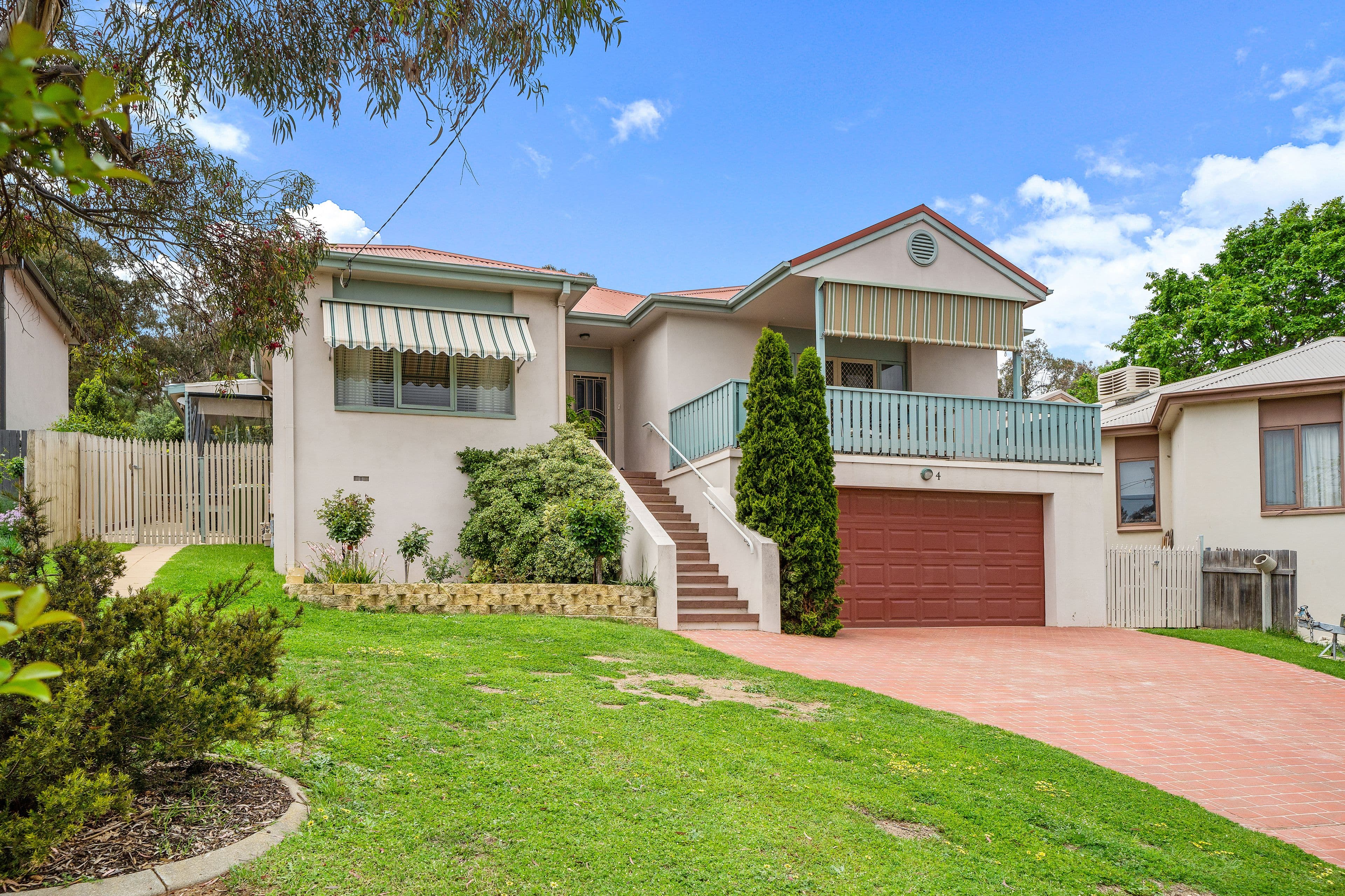 4 Hybon Avenue, Queanbeyan NSW 2620, Queanbeyan - Image 1