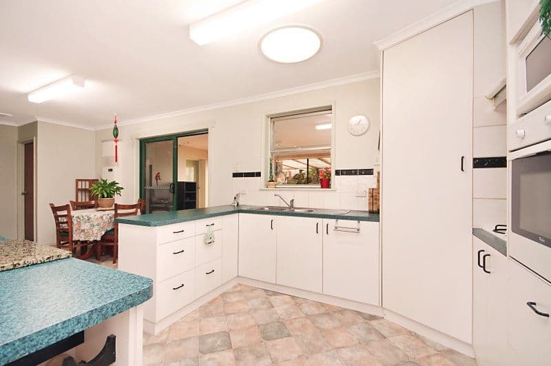 12 Caramut Road, WARRNAMBOOL VIC 3280, Warrnambool - Thumbnail 2