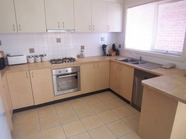 10 Hall Road, CARRUM DOWNS VIC 3201, Carrum Downs - Thumbnail 2