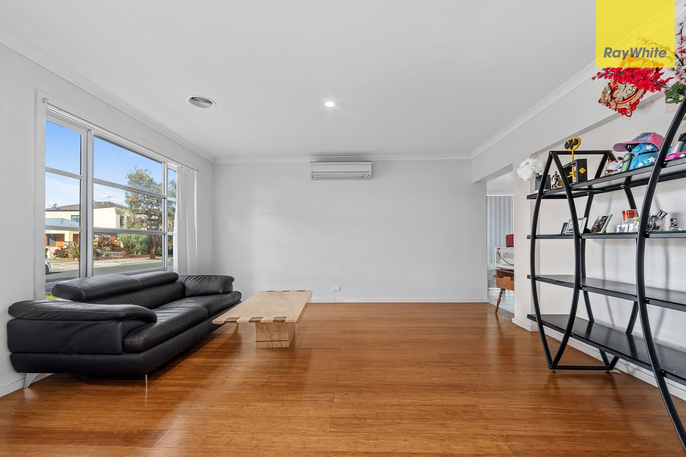 20 Menzies Drive, Burnside Heights VIC 3023, Burnside Heights - Thumbnail 3