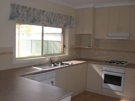 29 Victoria, HOWLONG NSW 2643, Howlong - Thumbnail 2
