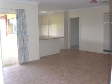 29 Victoria, HOWLONG NSW 2643, Howlong - Thumbnail 3