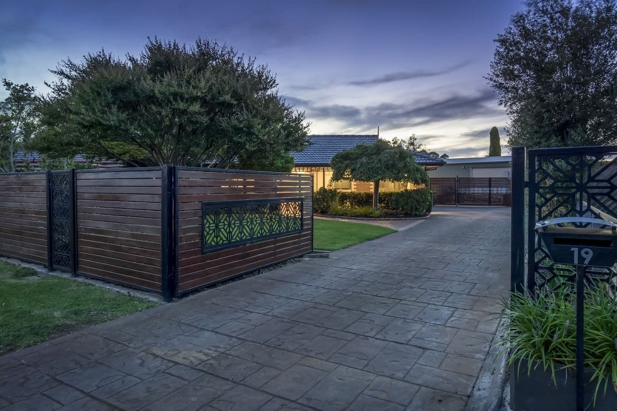 19 Jacqueline Close, Werribee VIC 3030, Werribee - Thumbnail 3
