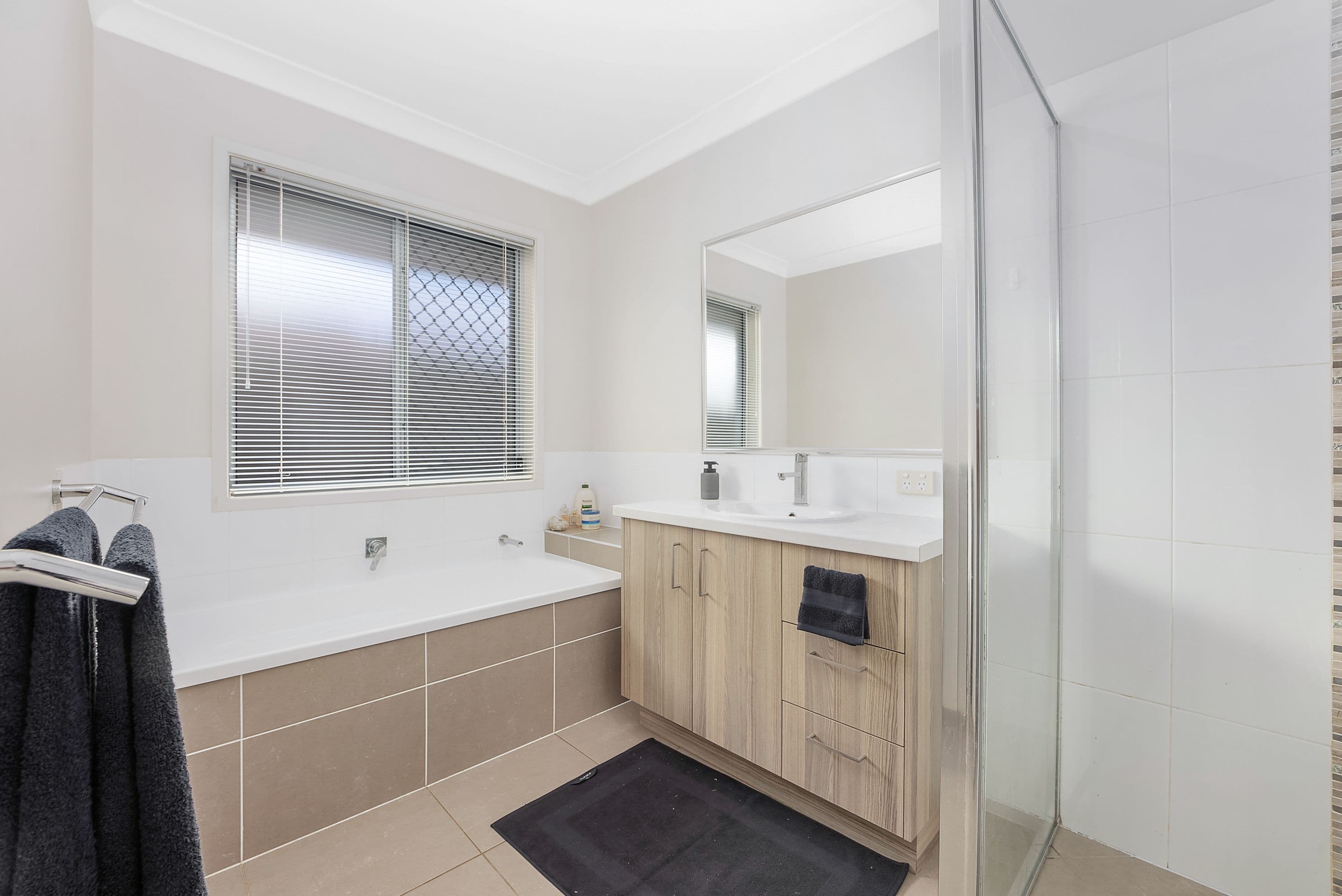 4 Shoreacres Street, North Lakes QLD 4509, North Lakes - Thumbnail 8