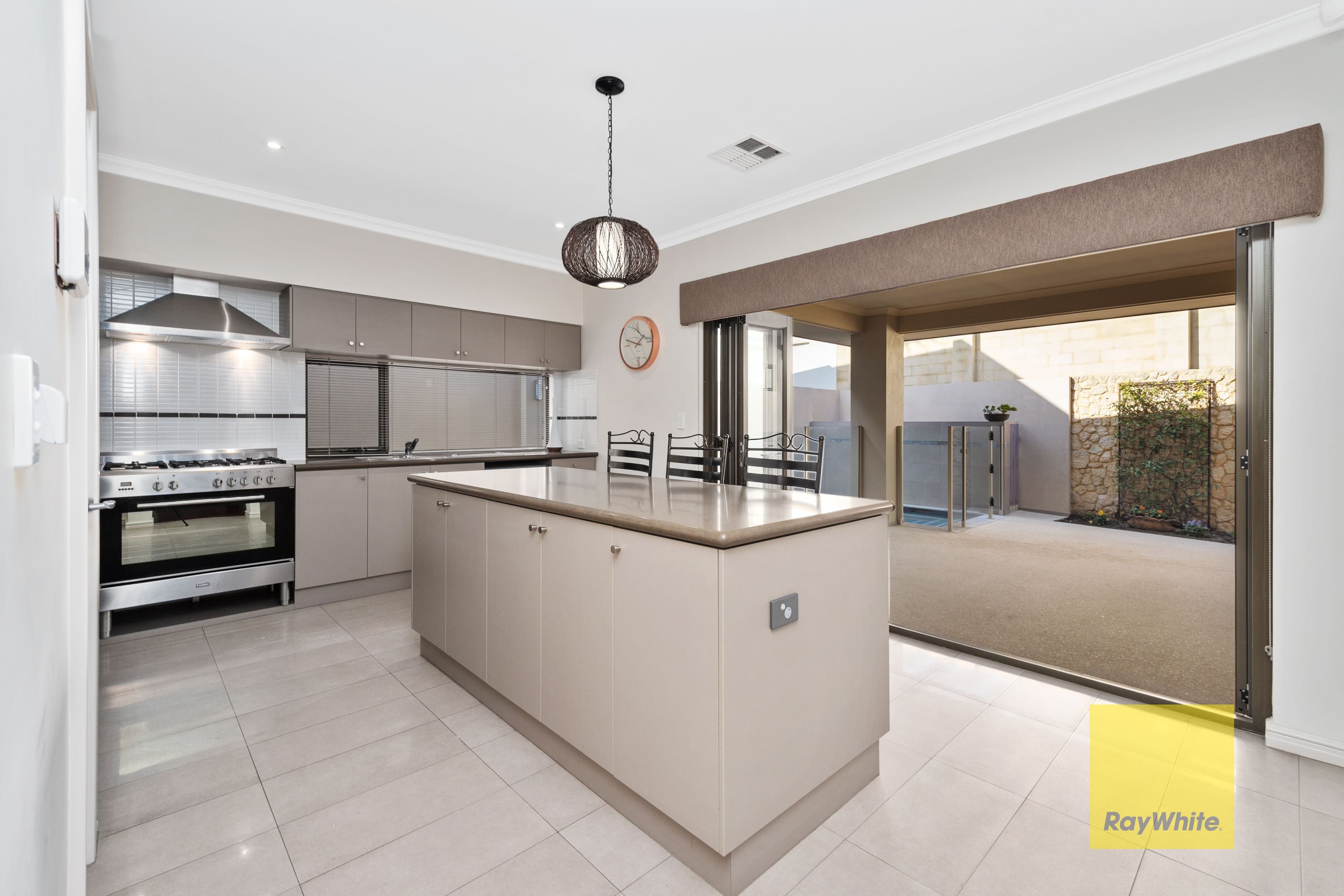 18 Nidjalla Loop, Swanbourne WA 6010, Swanbourne - Thumbnail 4