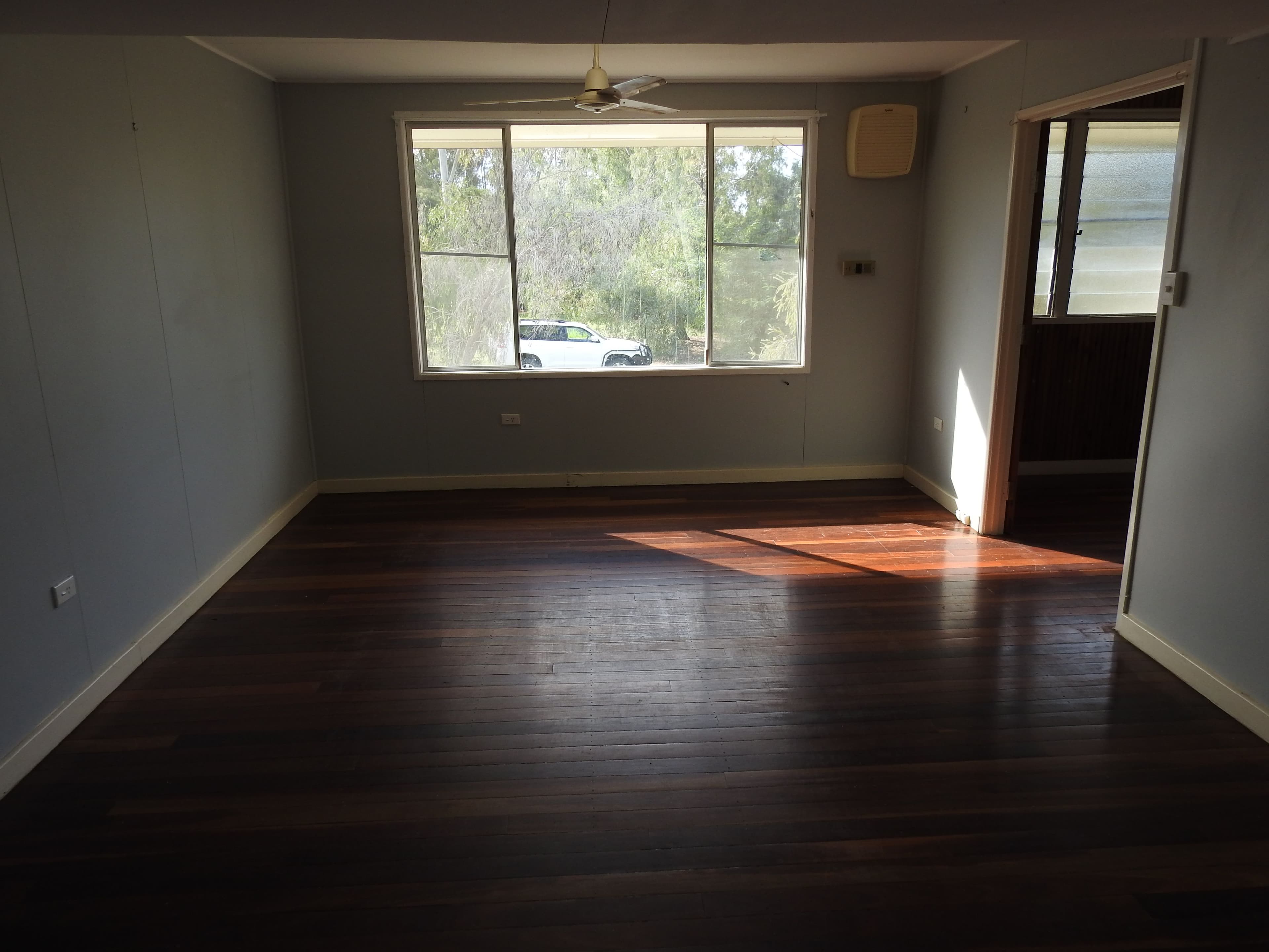 15 Robin Road, Longreach QLD 4730, Longreach - Thumbnail 5