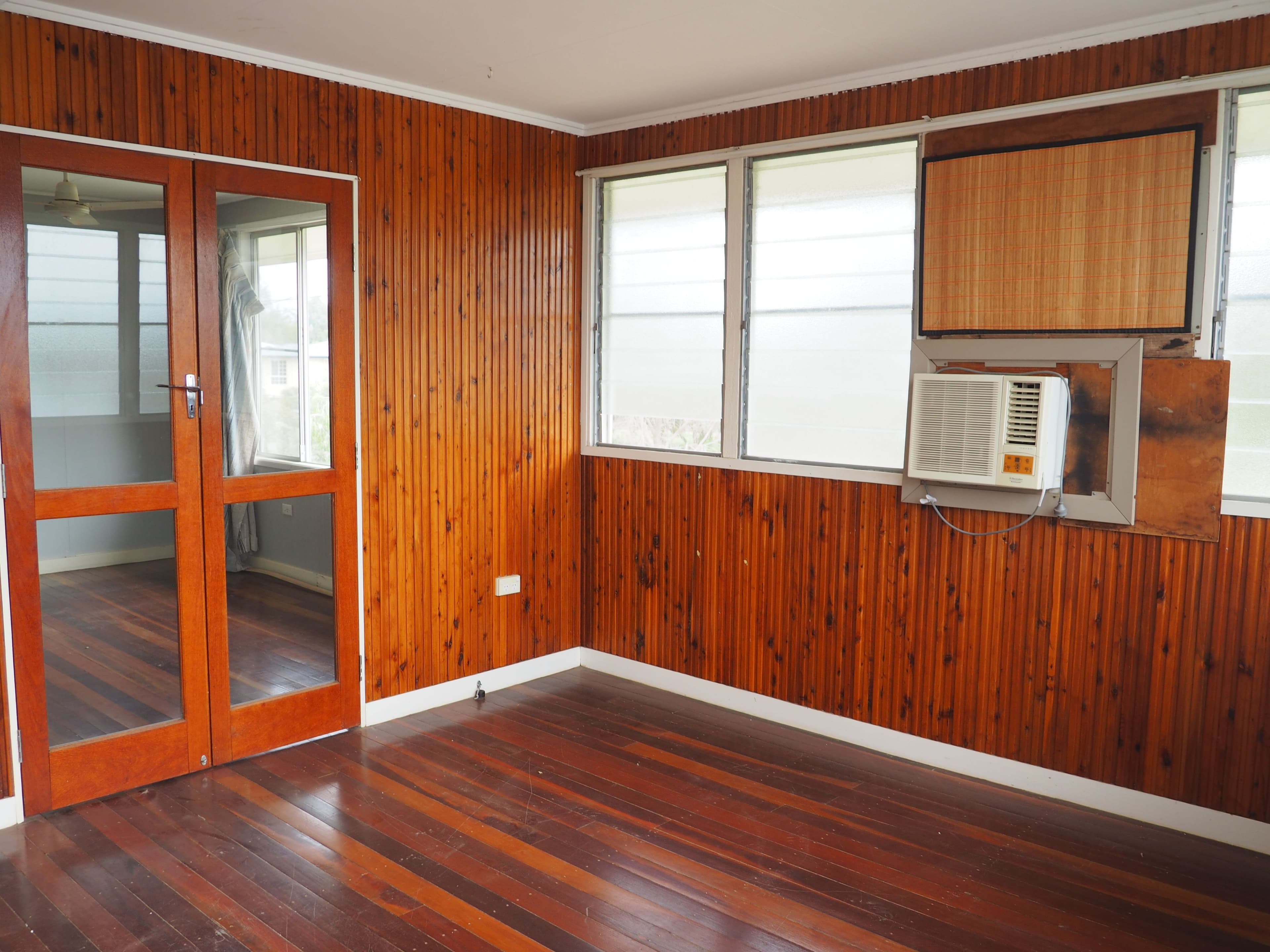 15 Robin Road, Longreach QLD 4730, Longreach - Thumbnail 6