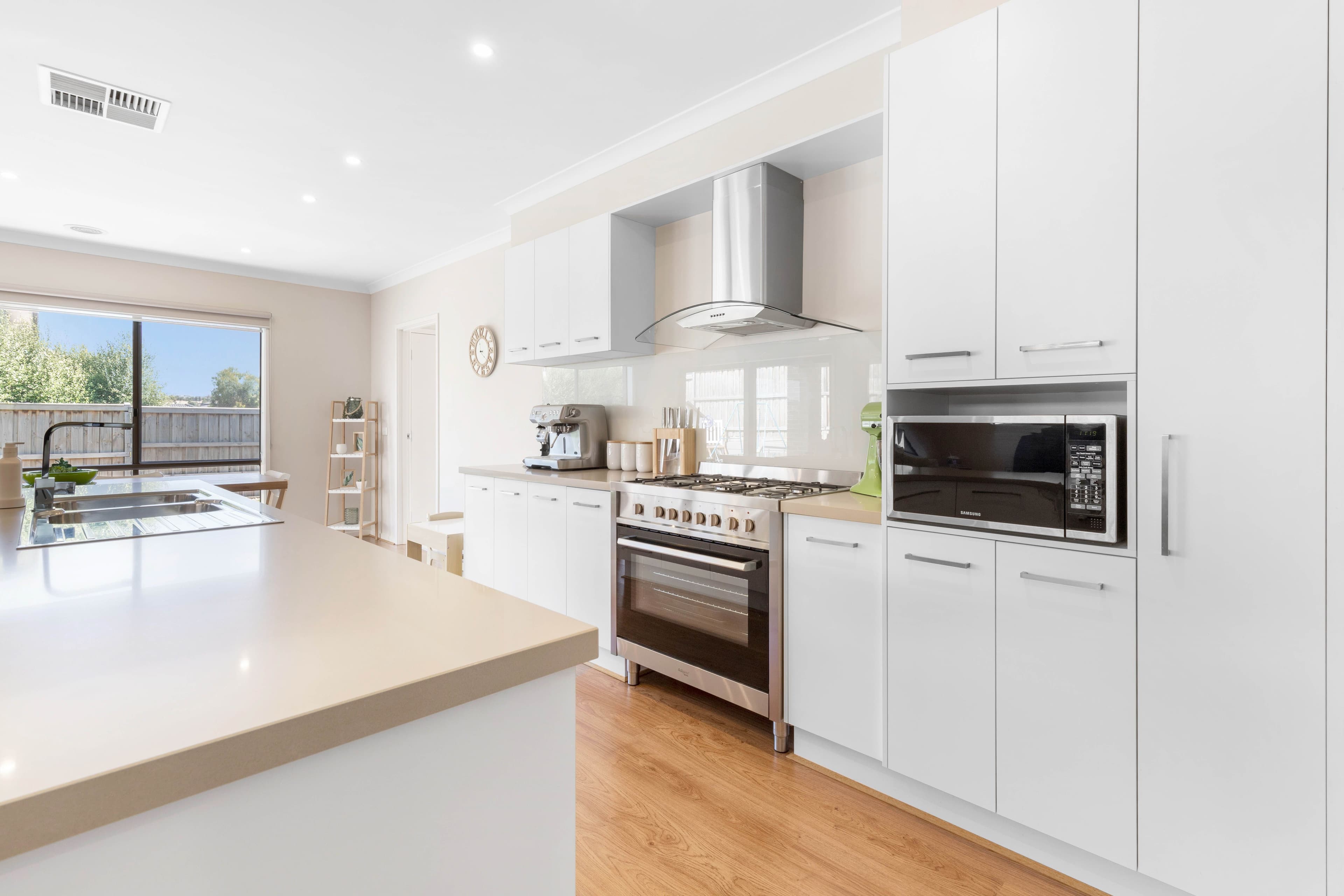28 Budburst Drive, Sunbury VIC 3429, Sunbury - Thumbnail 3