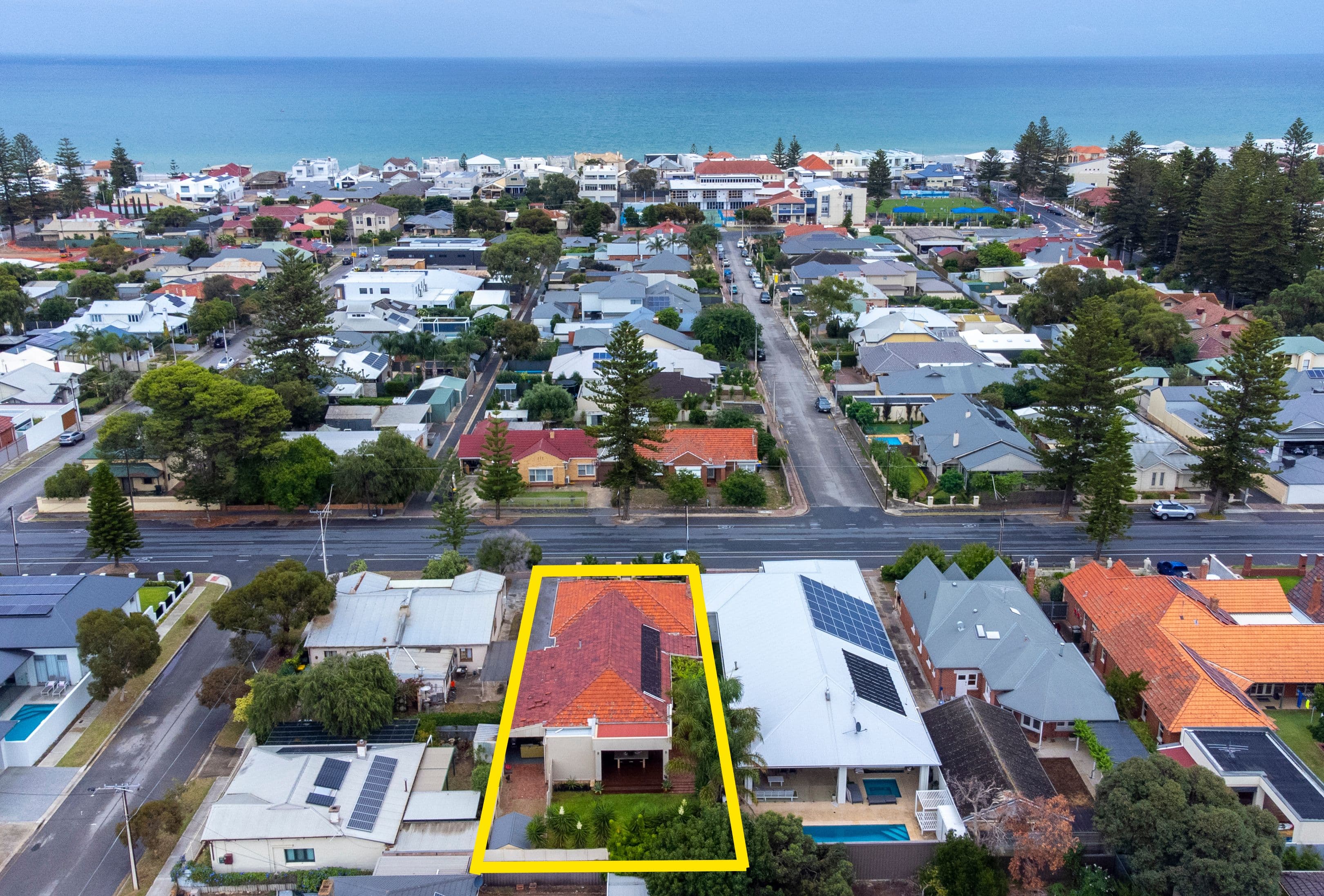 138 East Terrace, Henley Beach SA 5022, Henley Beach - Thumbnail 2