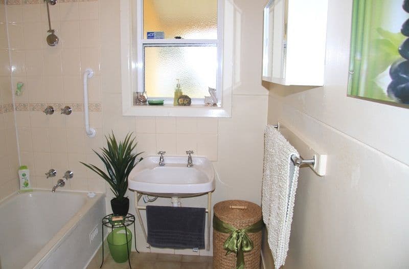 11 Ingleby Street, Mount Gambier SA 5290, Mount Gambier - Thumbnail 3