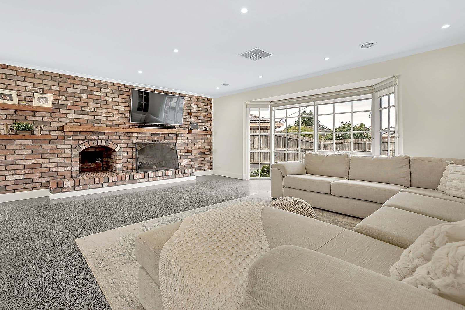 5 Clacton Court, Craigieburn VIC 3064, Craigieburn - Thumbnail 4