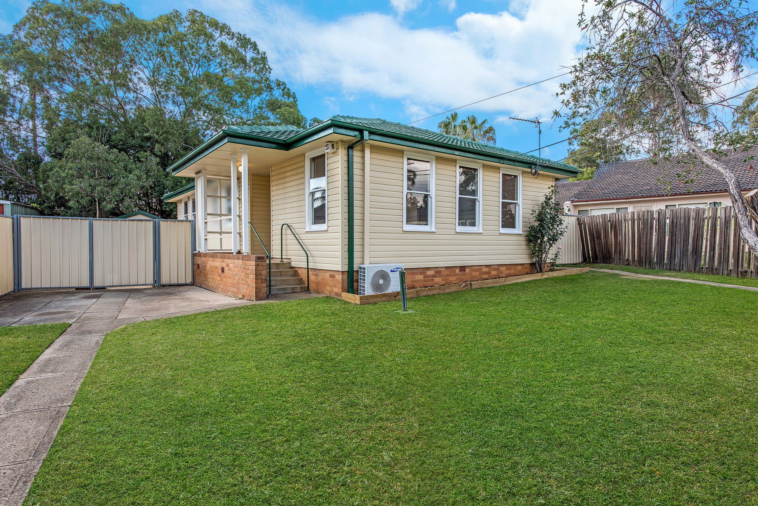 31 Kista Dan Avenue, Tregear - Image 1