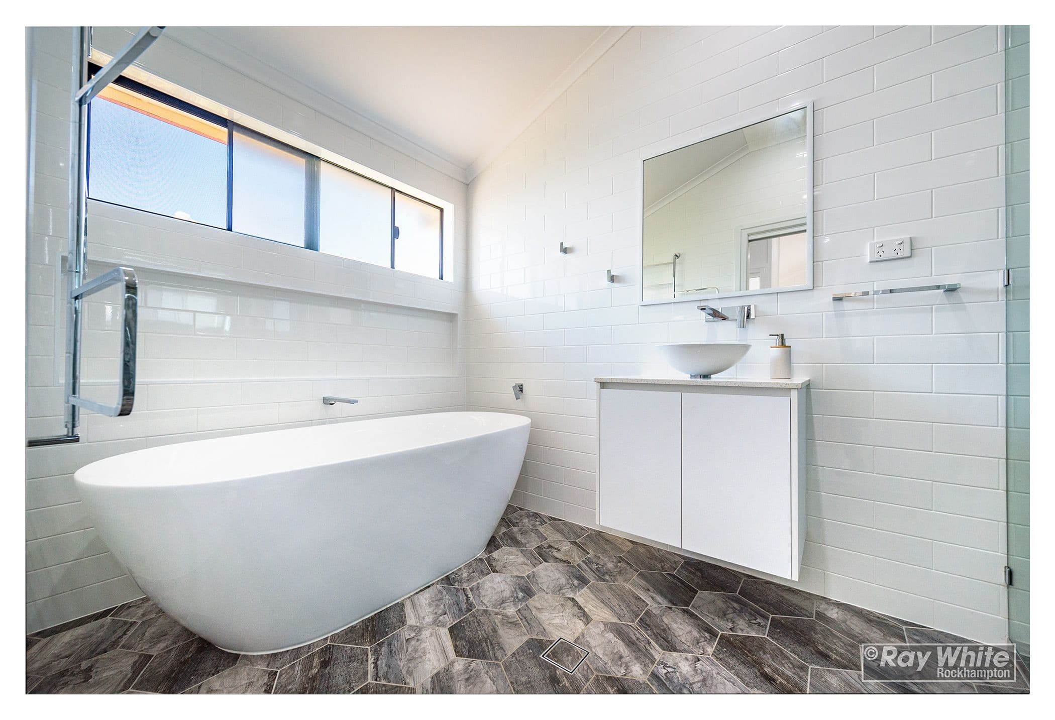 24 Wilkinson Street, Wandal QLD 4700, Wandal - Thumbnail 6