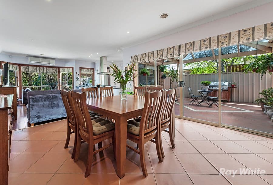 65 Springlake Avenue, Caroline Springs VIC 3023, Caroline Springs - Thumbnail 5