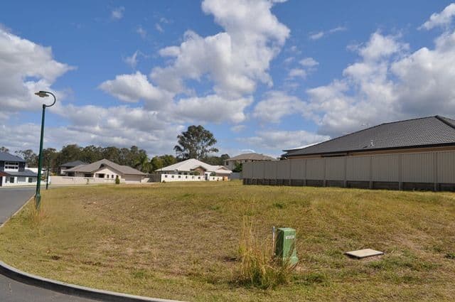 27 Majestic Street, BRIDGEMAN DOWNS QLD 4035, Bridgeman Downs - Thumbnail 3