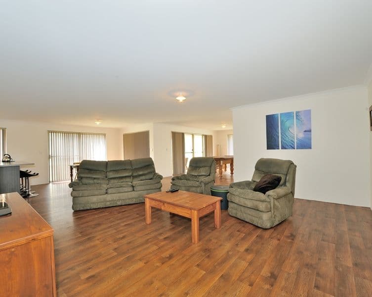 12 Lacrosse Vista, SECRET HARBOUR WA 6173, Secret Harbour - Thumbnail 2