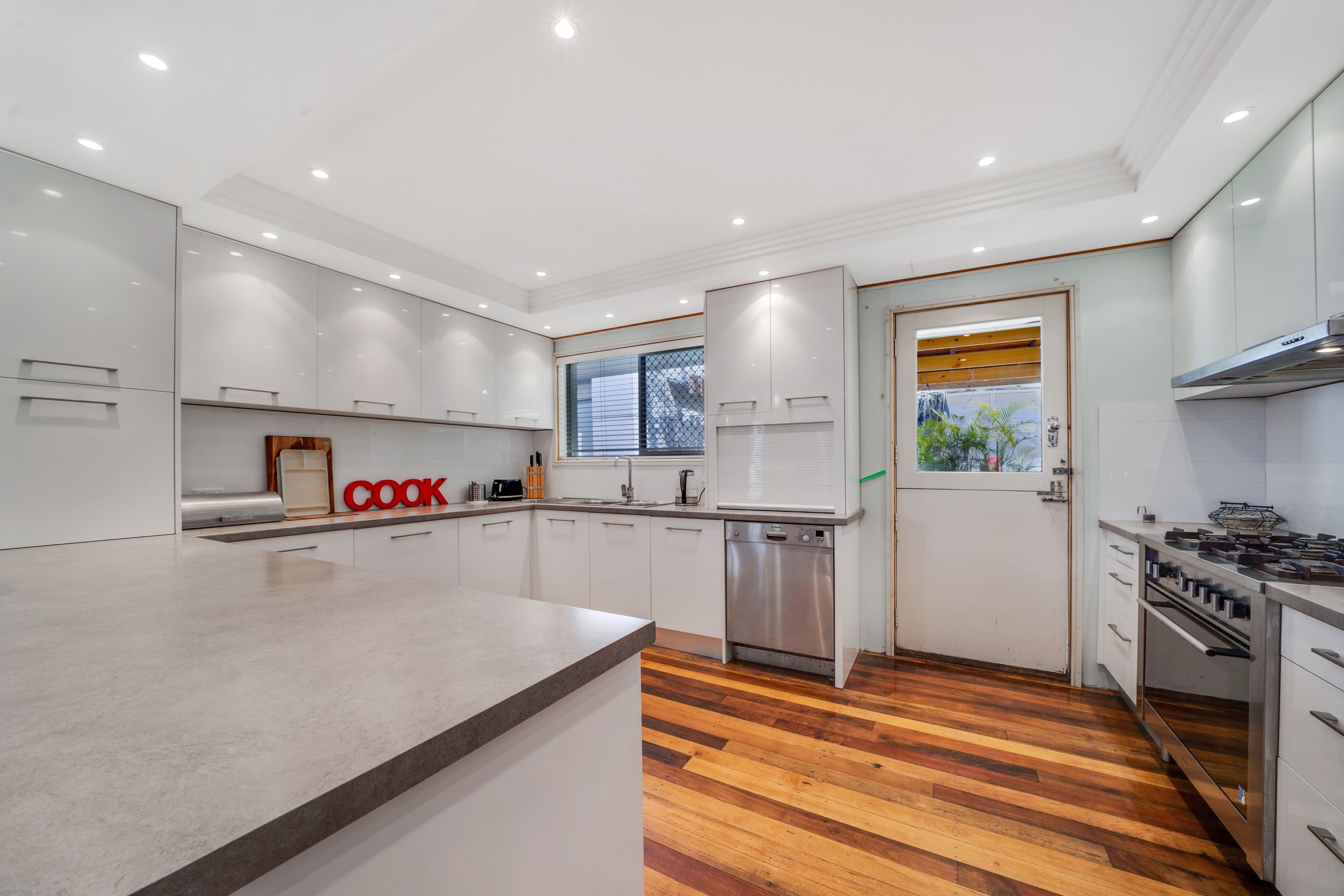 48 Adelaide Street, Kingston QLD 4114, Kingston - Thumbnail 3