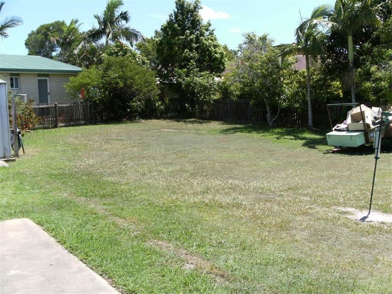 7  Trisha Court, SCARNESS QLD 4655, Scarness - Thumbnail 3