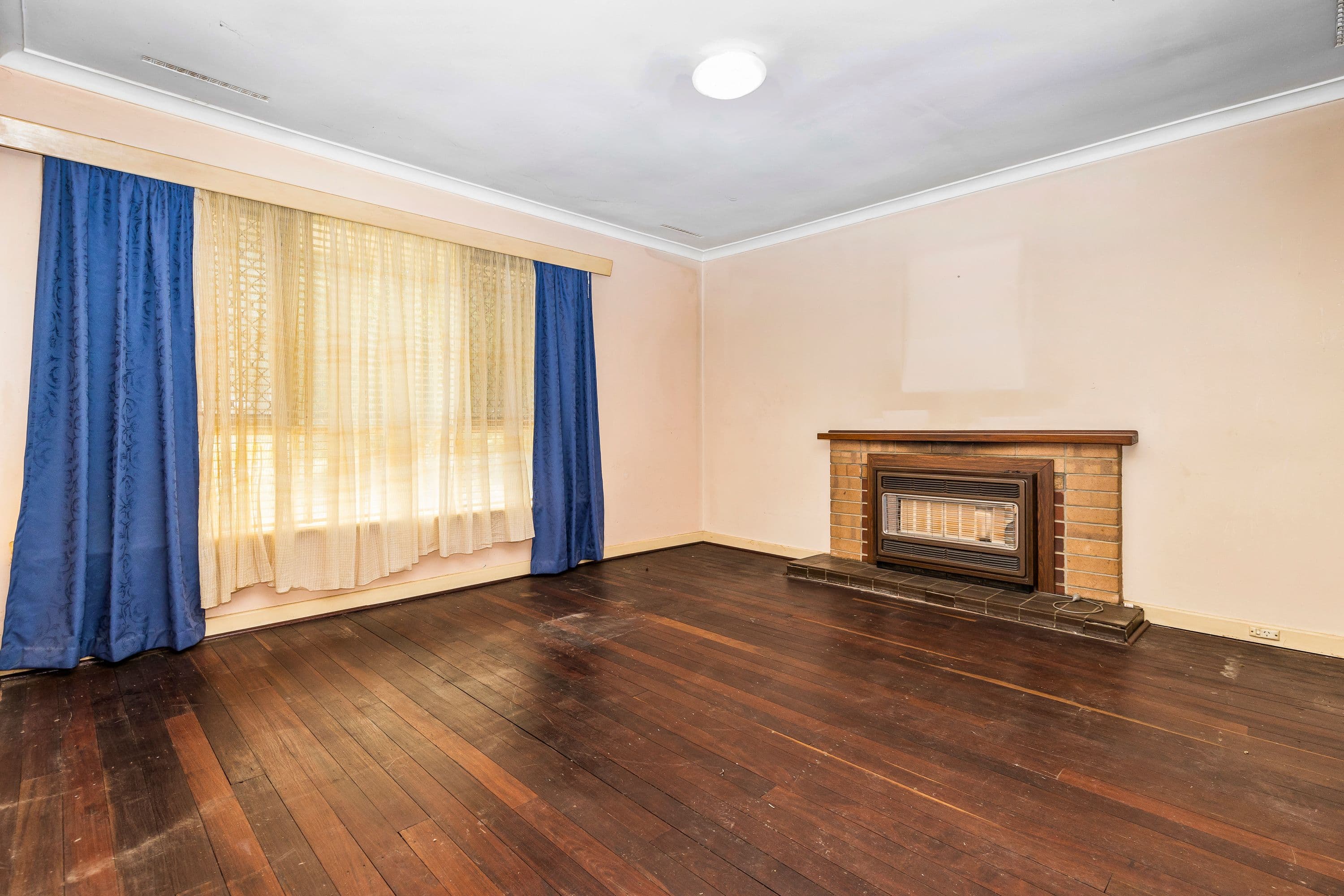 33 Connaught Street, Forrestfield WA 6058, Forrestfield - Thumbnail 5