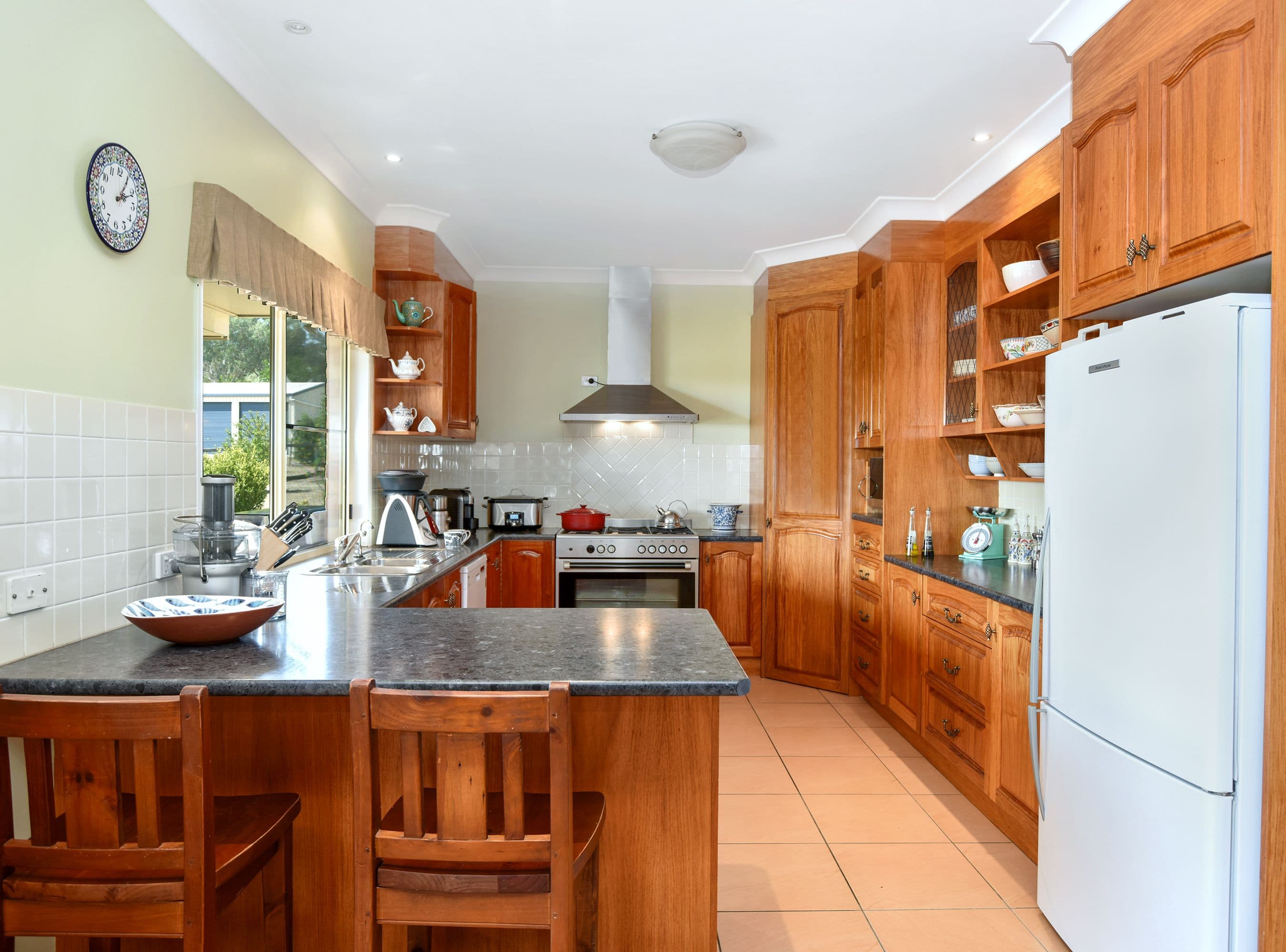 9 Jacqueline Street, Glenvale QLD 4350, Glenvale - Thumbnail 2