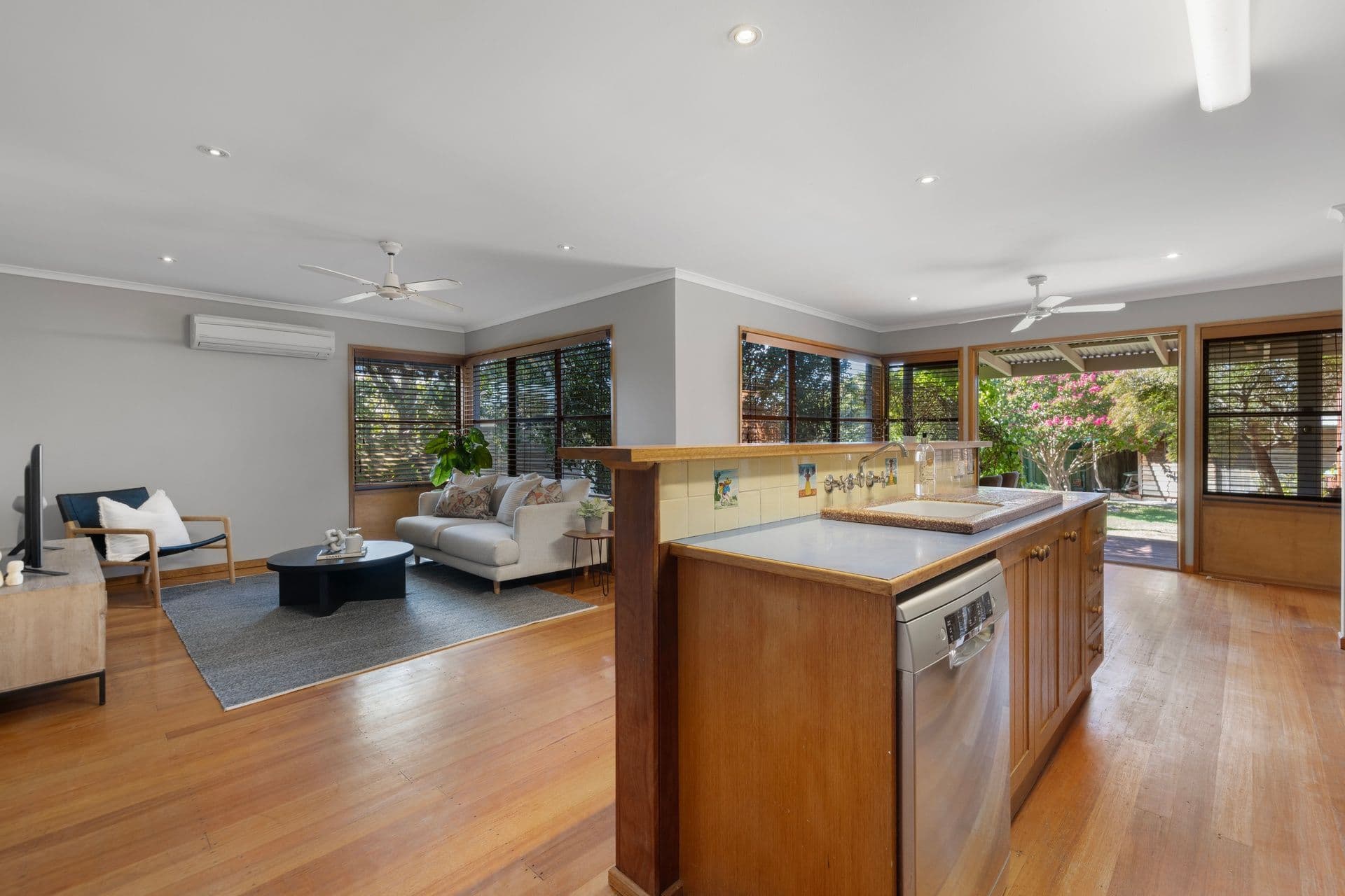 6 Hall Court, Berwick VIC 3806, Berwick - Thumbnail 4