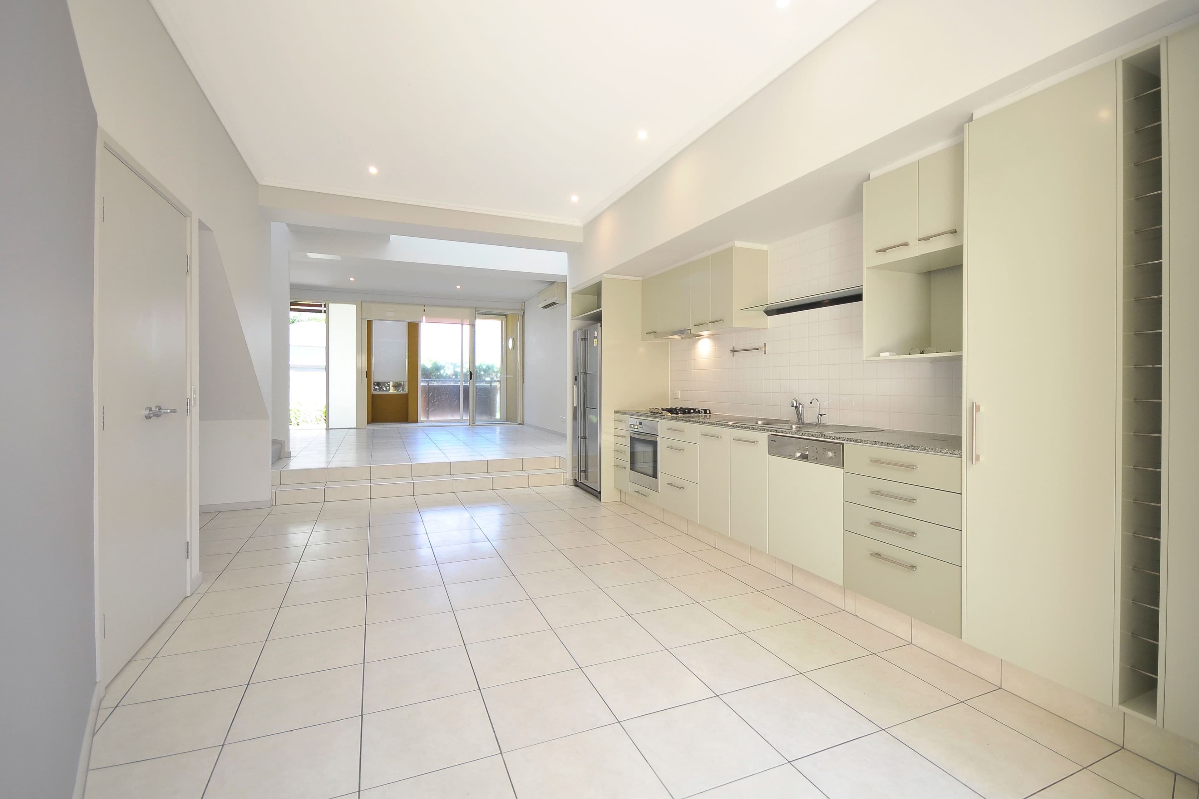 6 Lader Terrace, Varsity Lakes QLD 4227, Varsity Lakes - Thumbnail 2