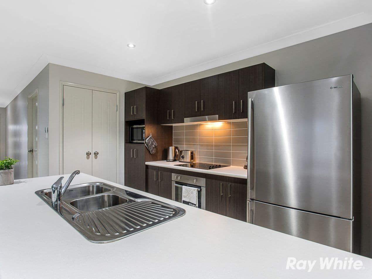 15 Cobblestone Avenue, Logan Reserve QLD 4133, Logan Reserve - Thumbnail 4