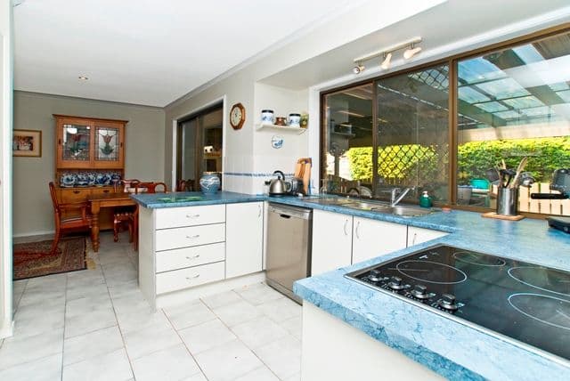 2 Lytham Court, HIGHLAND PARK QLD 4211, Highland Park - Thumbnail 2