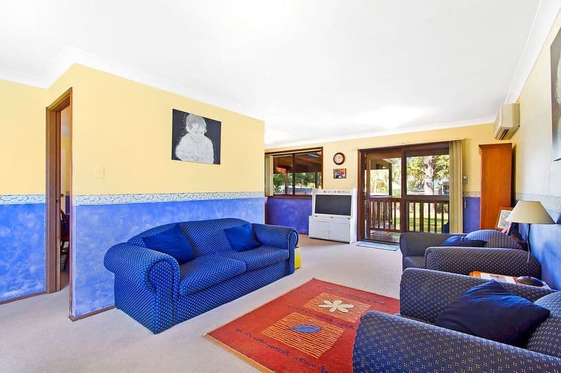 8 St James Avenue, BERKELEY VALE NSW 2261, Berkeley Vale - Thumbnail 6