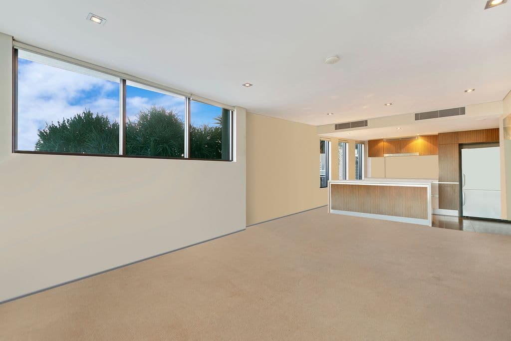 2-14 The Esplanade, BURLEIGH HEADS QLD 4220, Burleigh Heads - Thumbnail 2