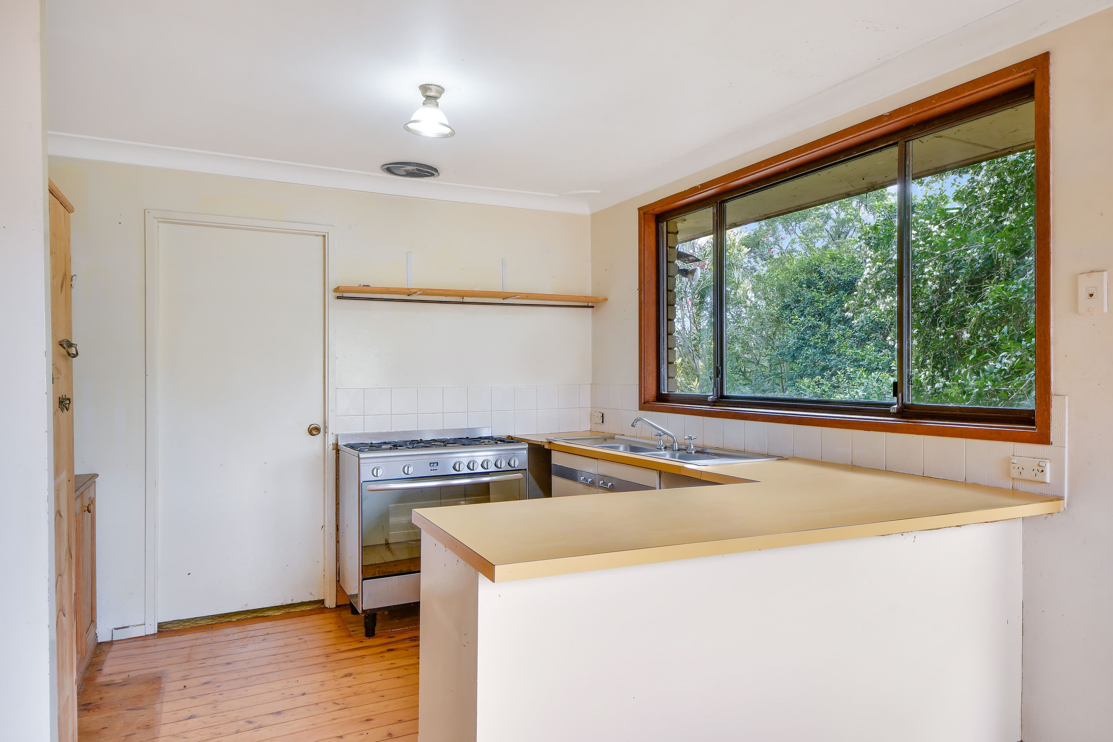 Glenfield NSW 2167, Glenfield - Thumbnail 3