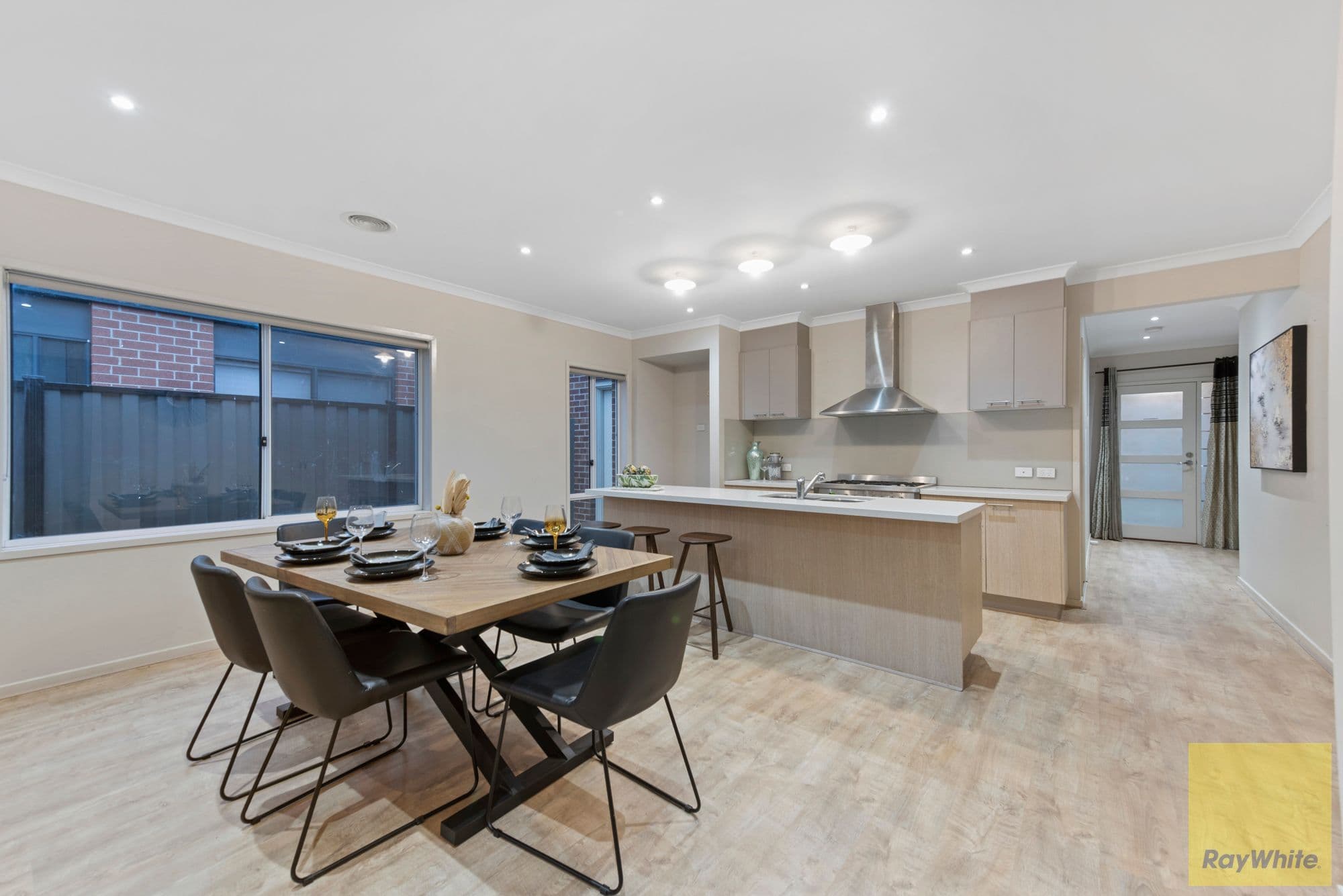 4 HILLCREST Parade, Tarneit VIC 3029, Tarneit - Thumbnail 7