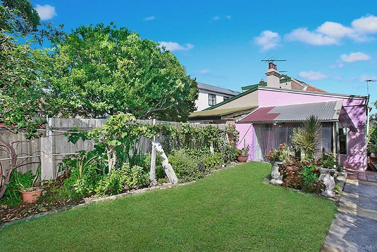 8 View Street, Queens Park - Thumbnail 3