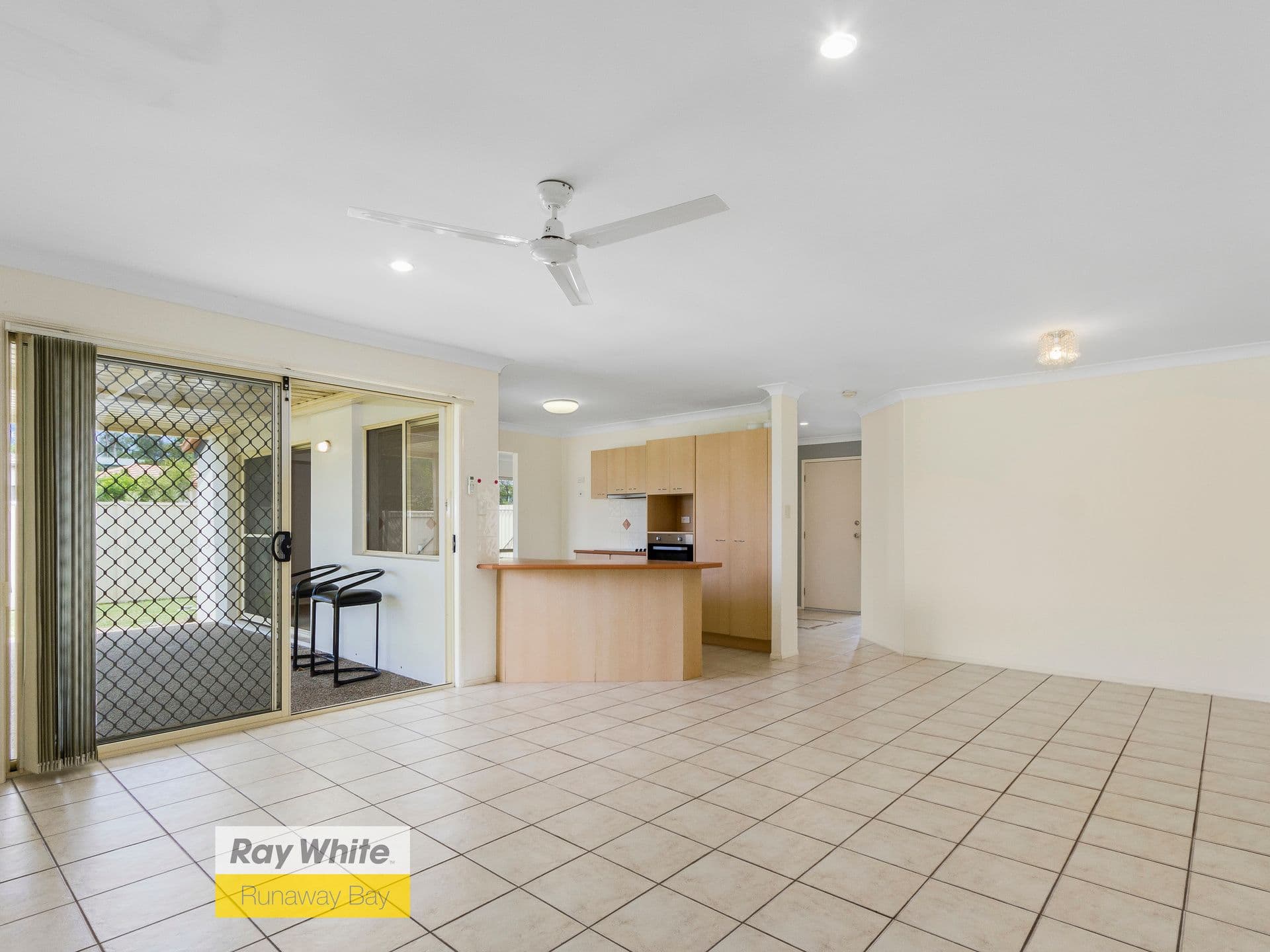 154 Christina Ryan Way, Arundel QLD 4214, Arundel - Thumbnail 2