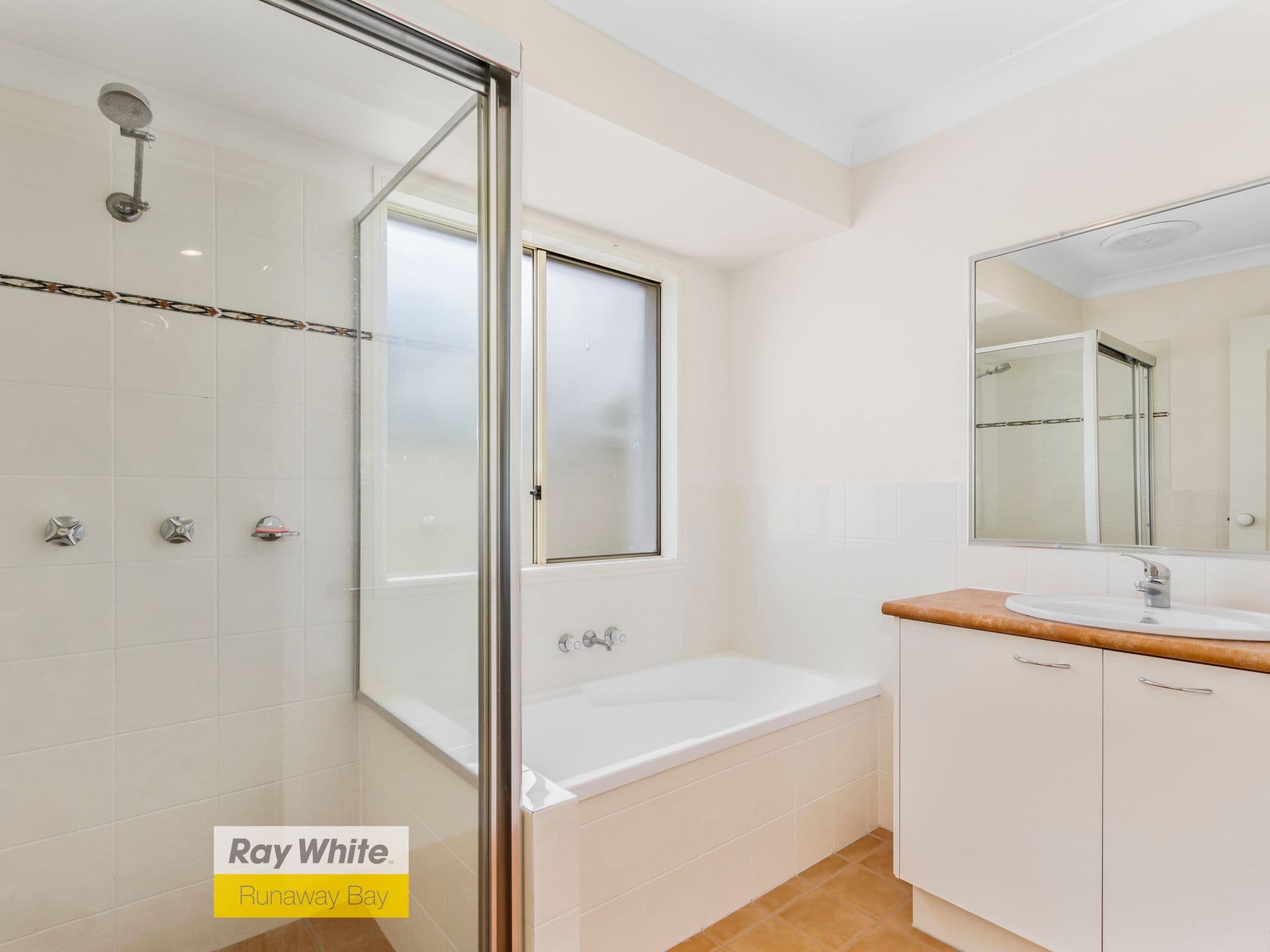 154 Christina Ryan Way, Arundel QLD 4214, Arundel - Thumbnail 8