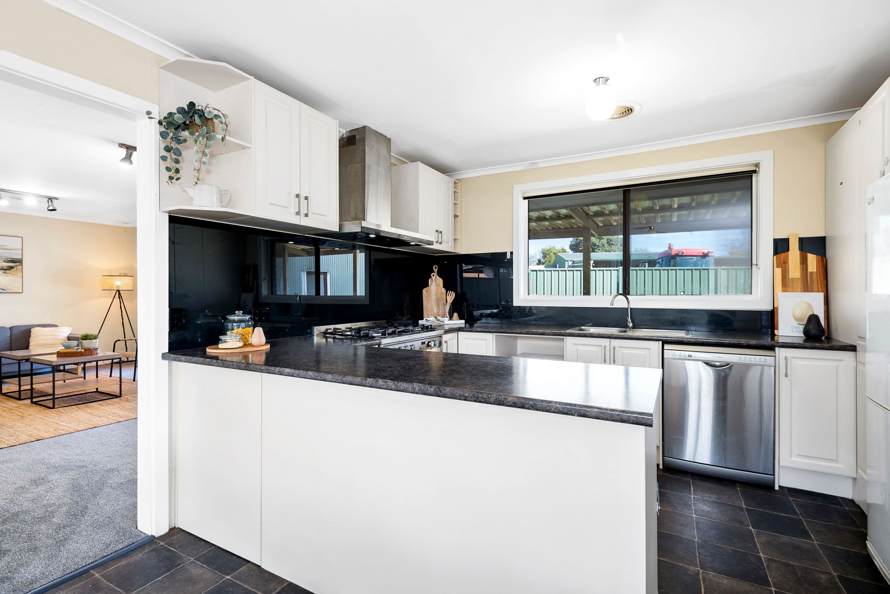 118 Piper Street, Kyneton VIC 3444, Kyneton - Thumbnail 8