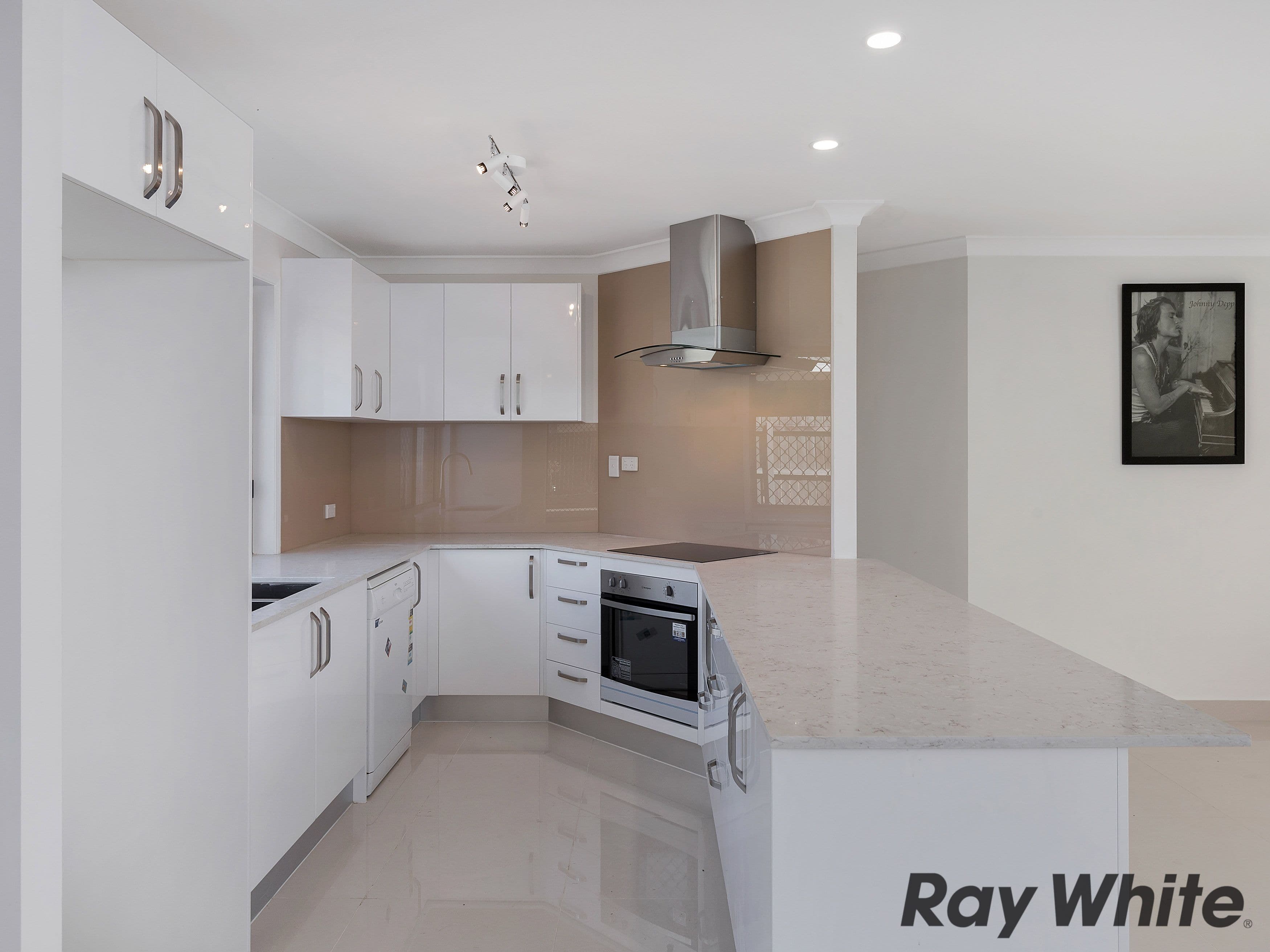 31 Sunflower Crescent, Calamvale QLD 4116, Calamvale - Thumbnail 2