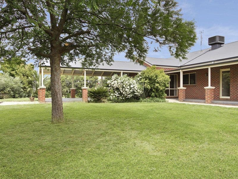 37 Olivers Road, Benalla VIC 3672, Benalla - Thumbnail 4